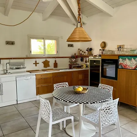 Contemporaine Au Calme Proche Et Golf Villa